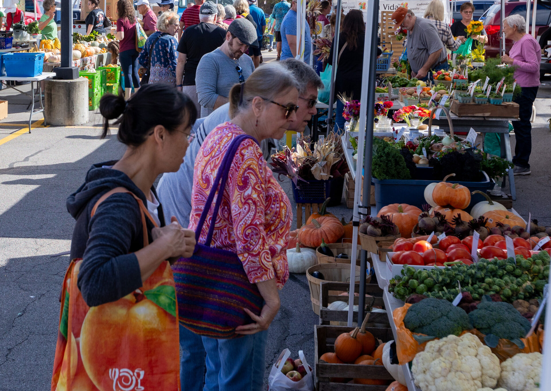 People shopping at Fairport Farmers Market